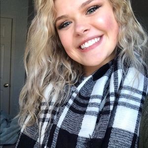 Meet your Posher, Taylor